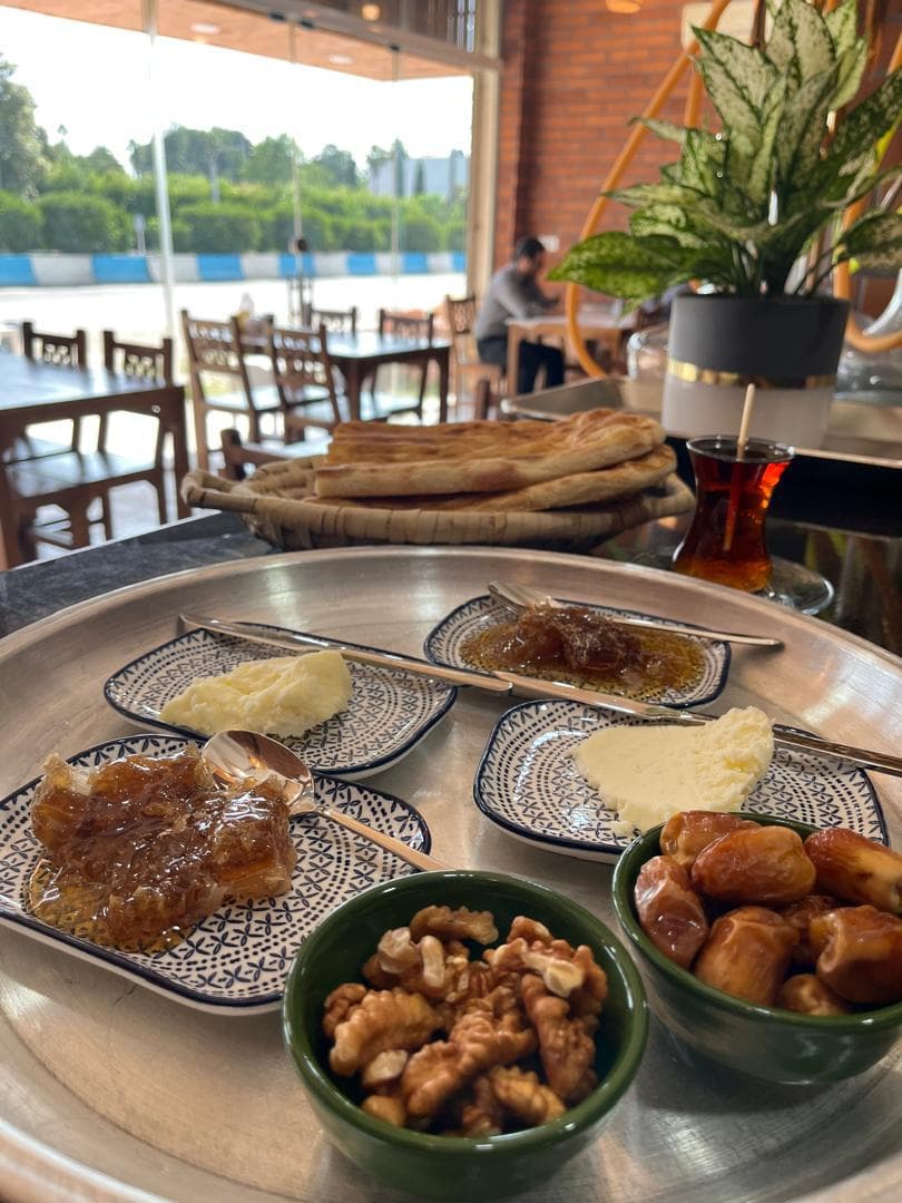 دیزی سرای آذربایجان در جاده چابکسر به رامسر