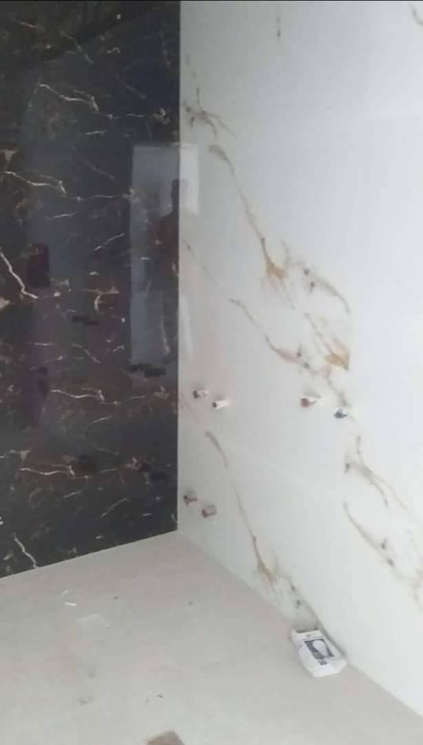 نصب سرامیک و موزاییک سپنتا در صومعه سرا