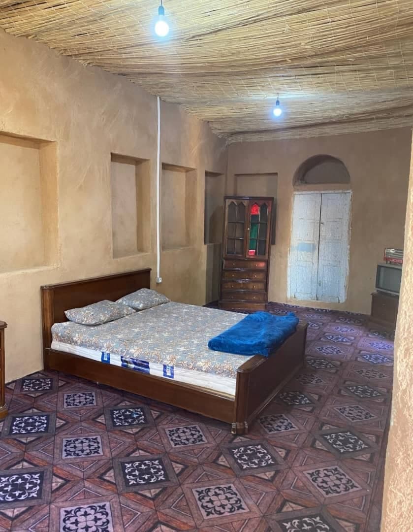 اقامتگاه بومگردی ننه قمر در شیراز