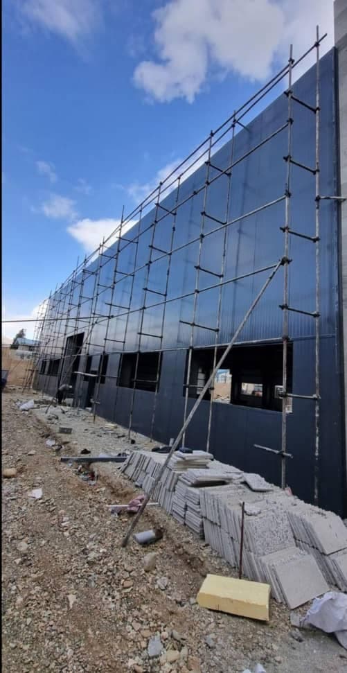 فروش و اجرای ساندویچ پانل سقفی و دیواری نوین پوشش در قزوین