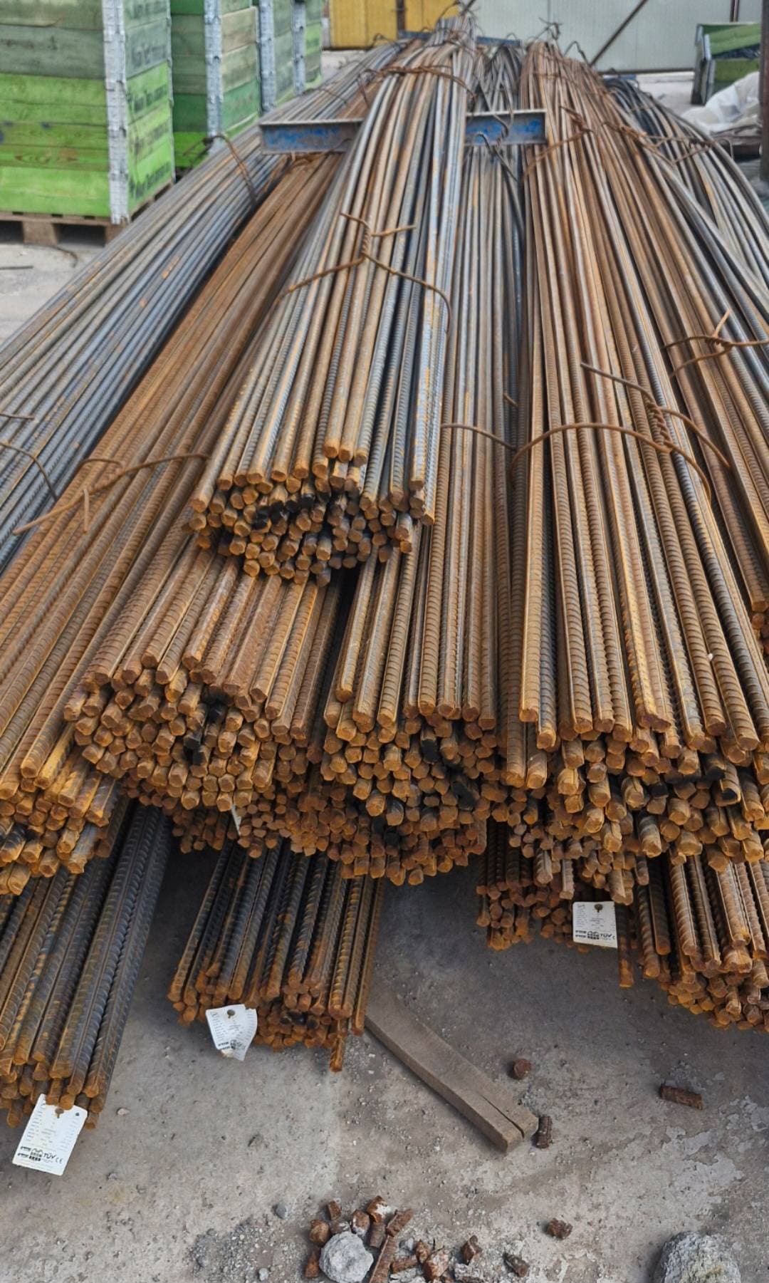 خرید و فروش آهن آلات شرکت رادکو گستر آریا در کرمان