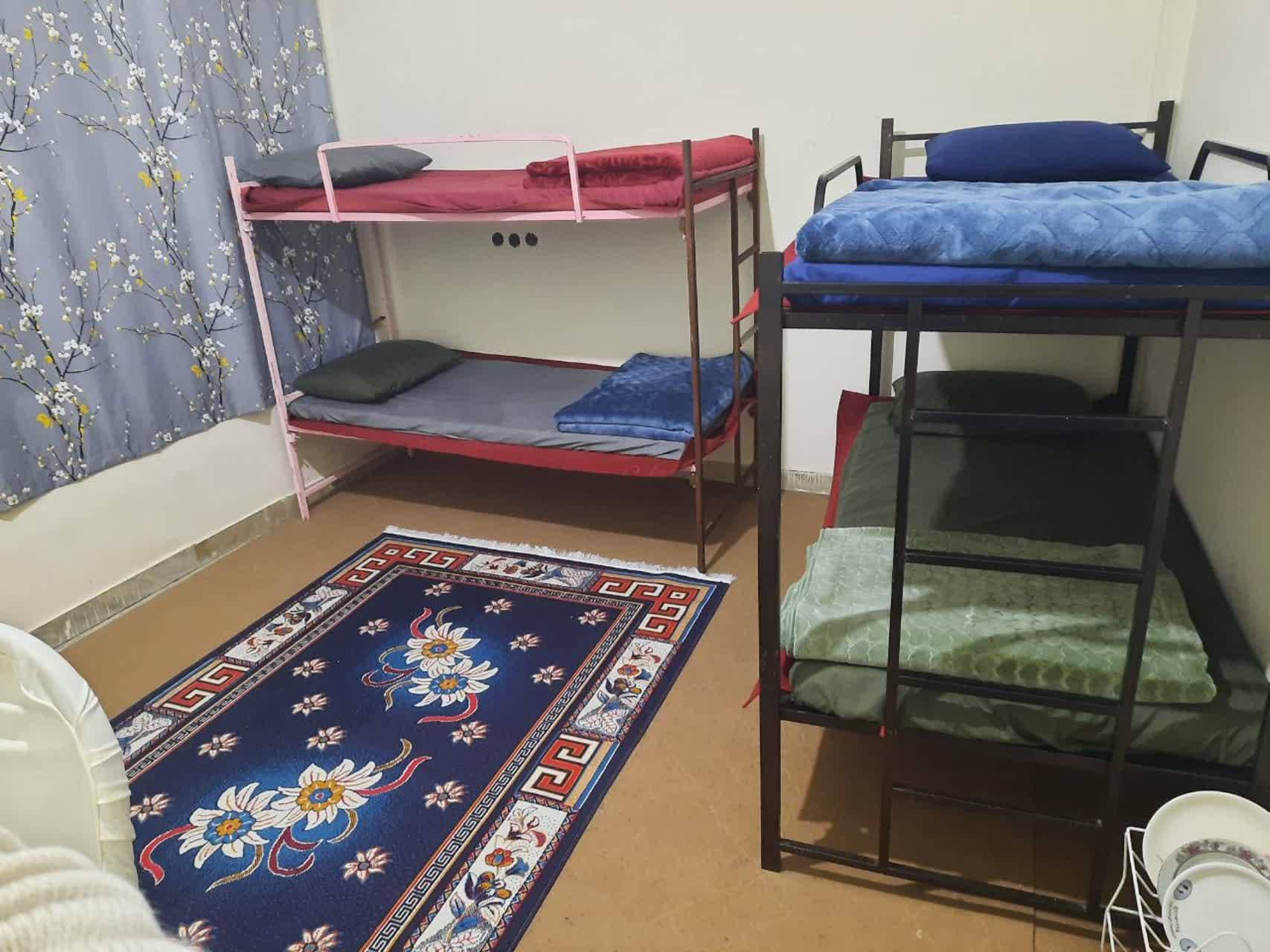 مسافرخانه و پانسیون اقامتی مهر ابهر