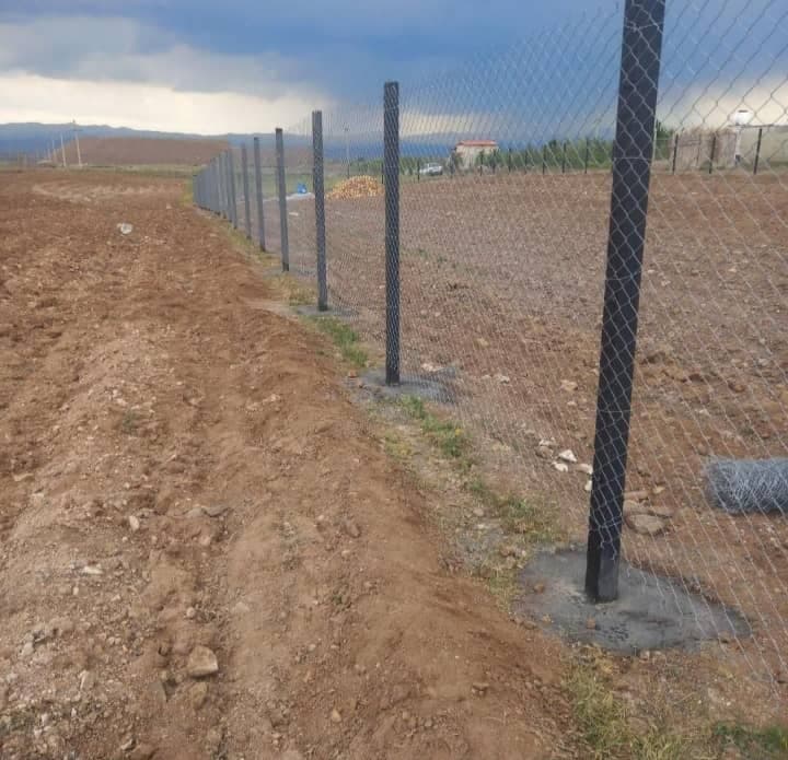 نصب فنس و سیم خاردار دستگردی در دزفول