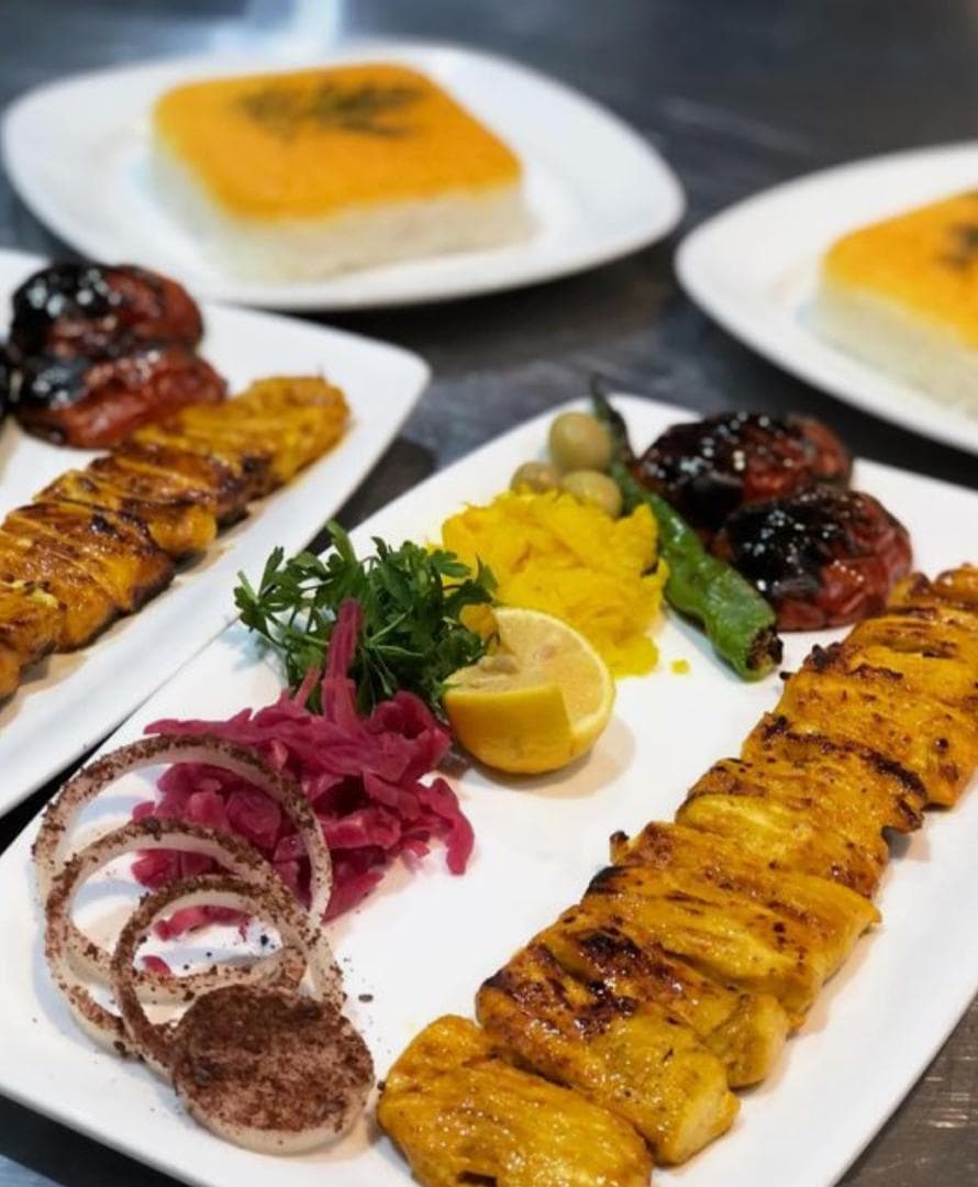 کافه رستوران یشیل باغ در قره آغاج ارومیه