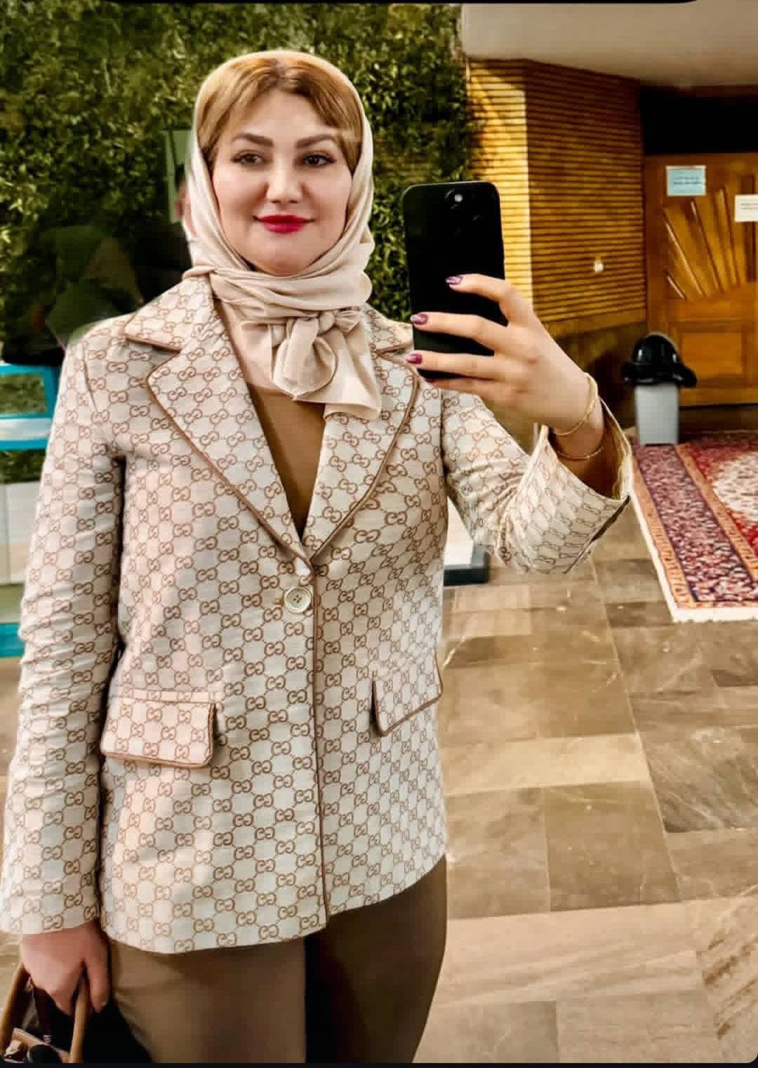 کلینیک تخصصی درمان لک شیرین پرتوی در آمادگاه اصفهان