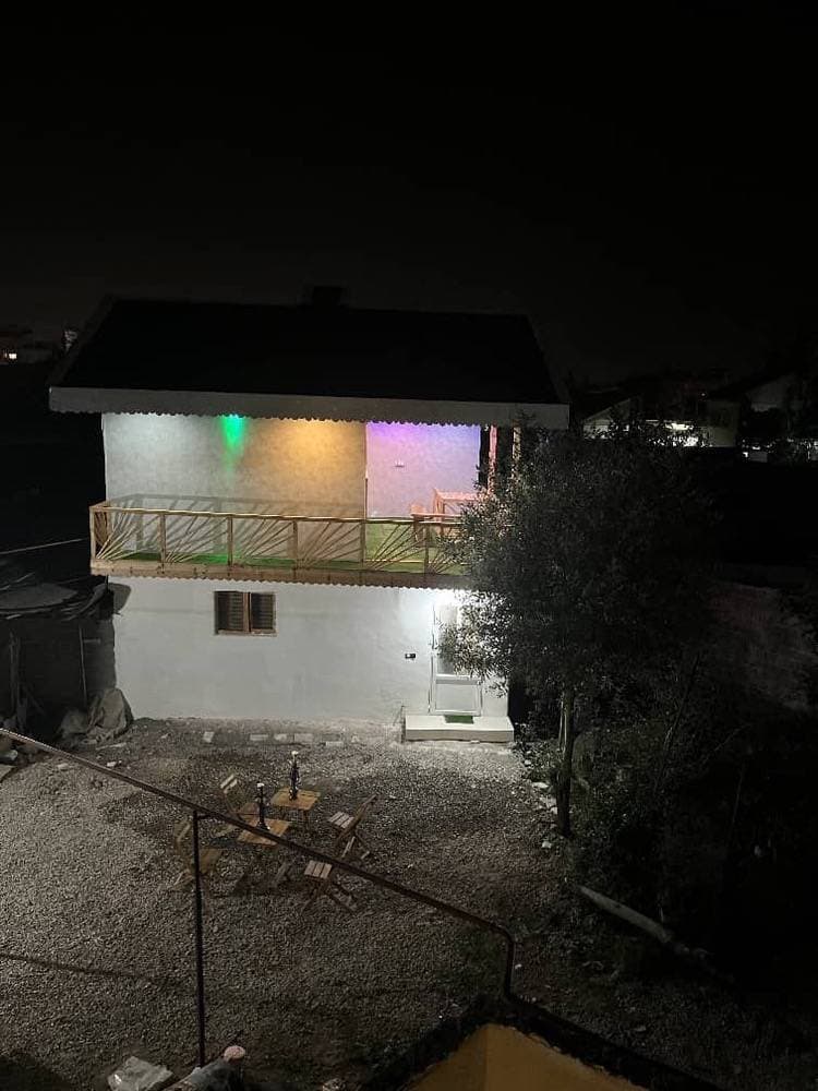 ویلا باغ یادگار پدر در سنگر