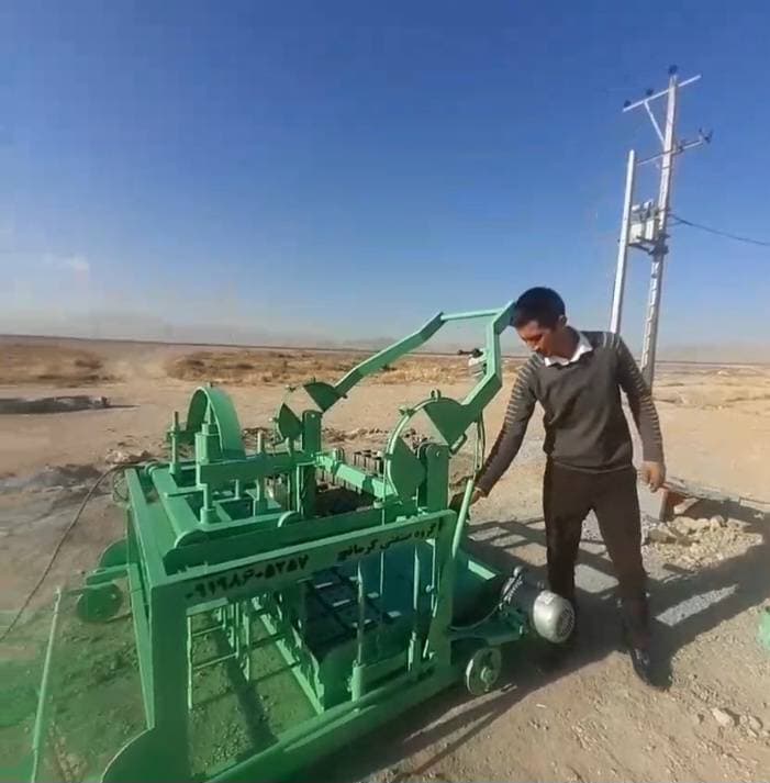 ساخت دستگاه بلوک زنی و همزن ملات گروه صنعتی کرمانج علی آبادی بجنورد