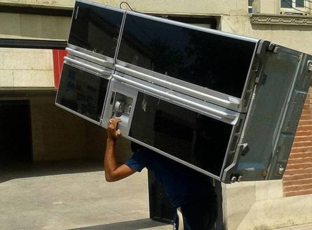 خدمات حمل و نقل اثاثیه و باربری اشراق بار علی در اصفهان