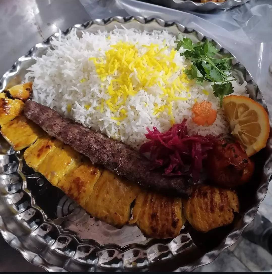 رستوران سنتی باغرو در اردبیل