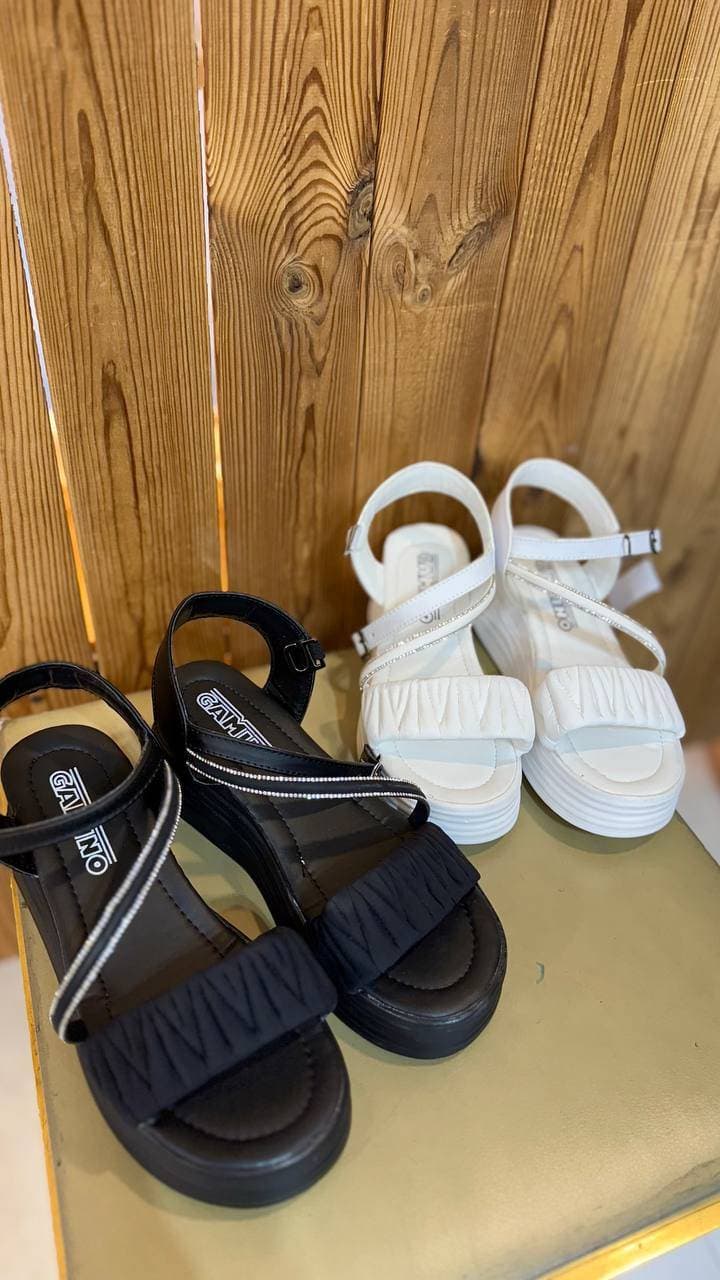 فروشگاه آنلاین کیف و کفش ودود در رشت