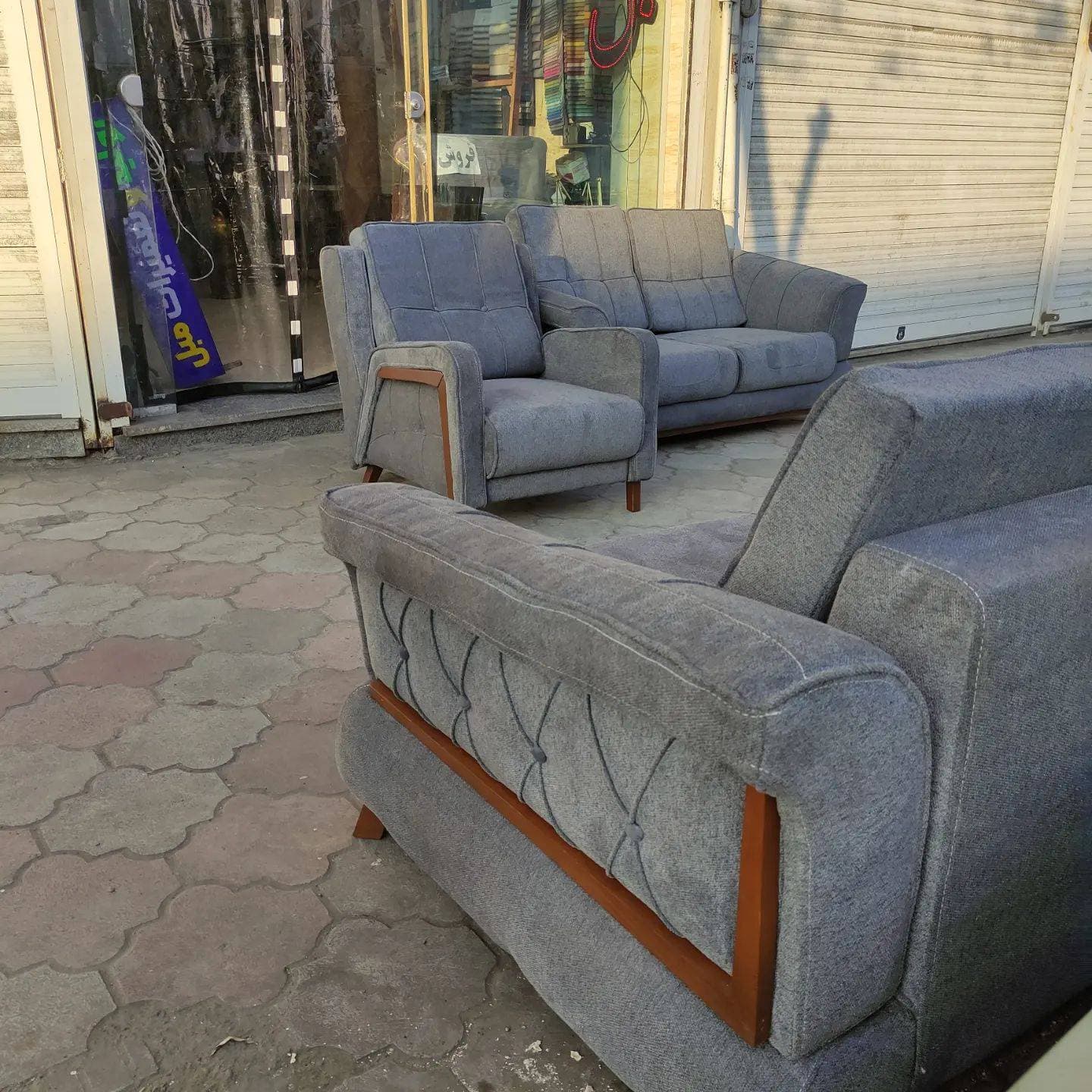 تولیدی و تعمیرات مبل آپدیت در لاهیجان