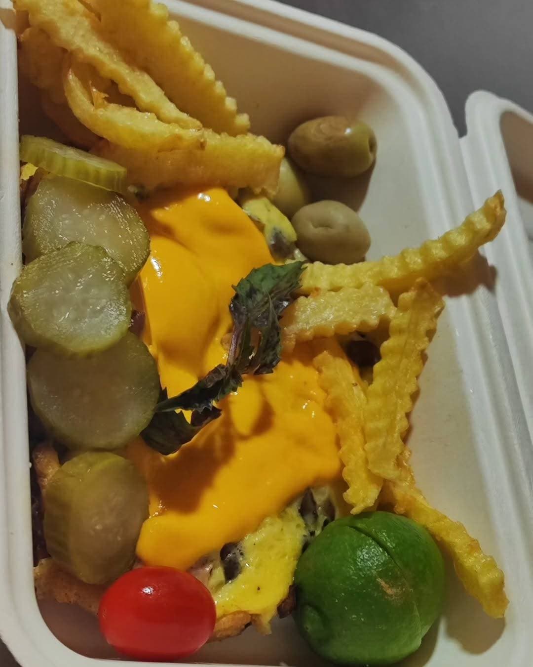 کافه صبحانه چاشت 20 در کرمان