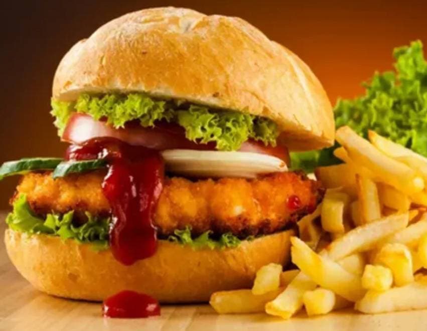 پیتزا فست فود سندباد در قلعه میر رباط کریم