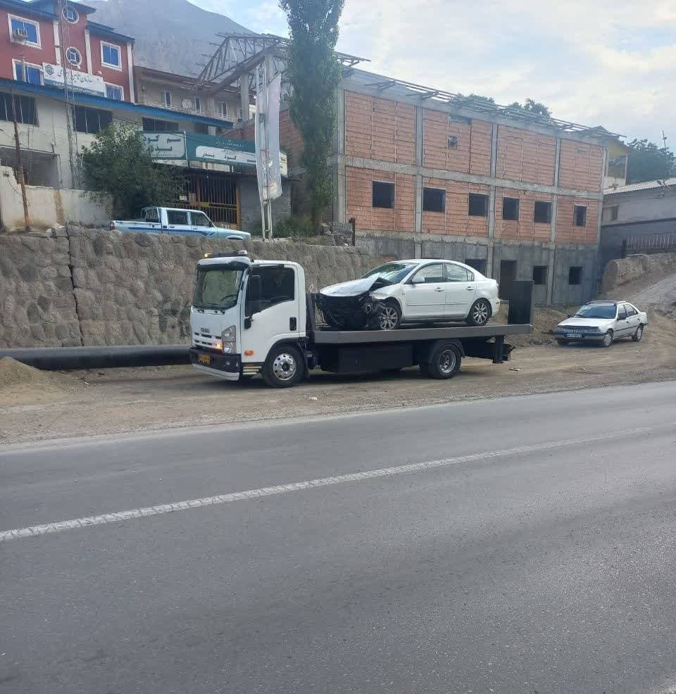 خودروبر و یدک کش شبانه روزی تقی زاده در جاده هراز