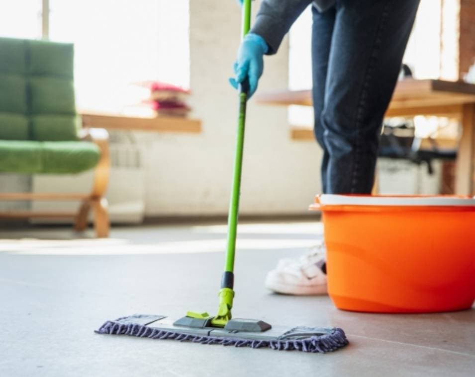 شرکت خدمات نظافتی و پذیرایی مجالس برنا در ارومیه