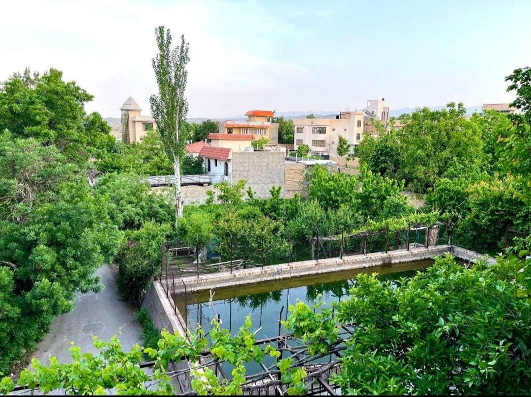 اقامتگاه ییلاقی برکه در طرقبه