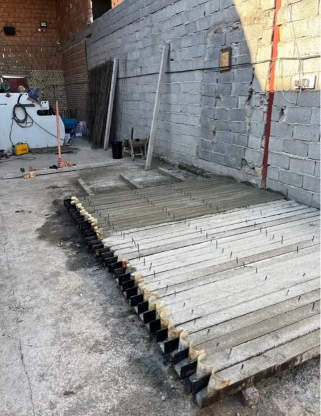 تولید فروش فنس و سیم خاردار صادقی در گرگان