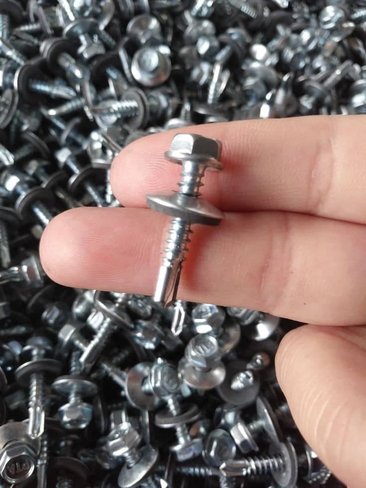 تولید و فروش پیچ متری پارسا پیچ بدری در تهران