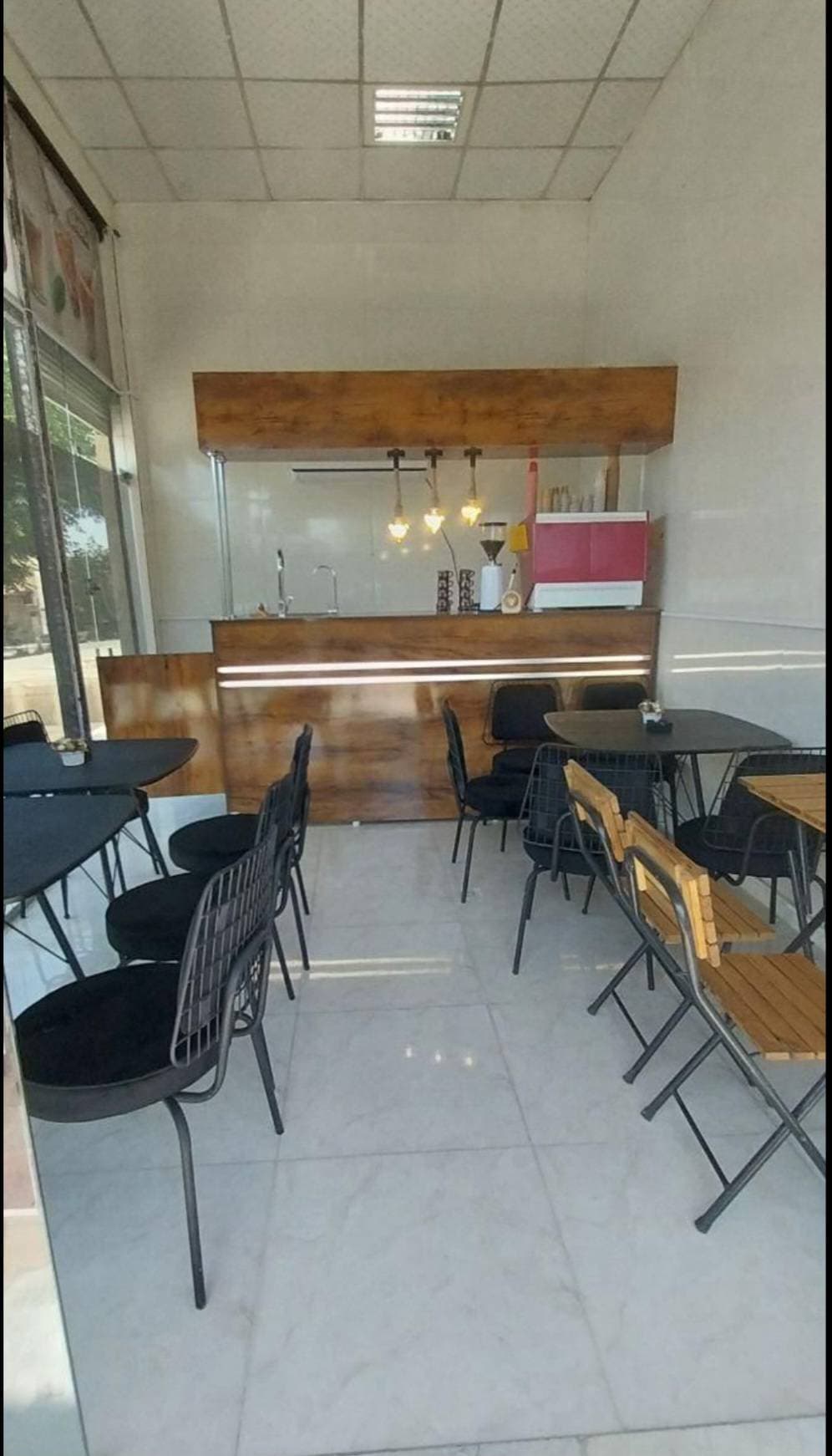 کافه لاو در کرمانشاه