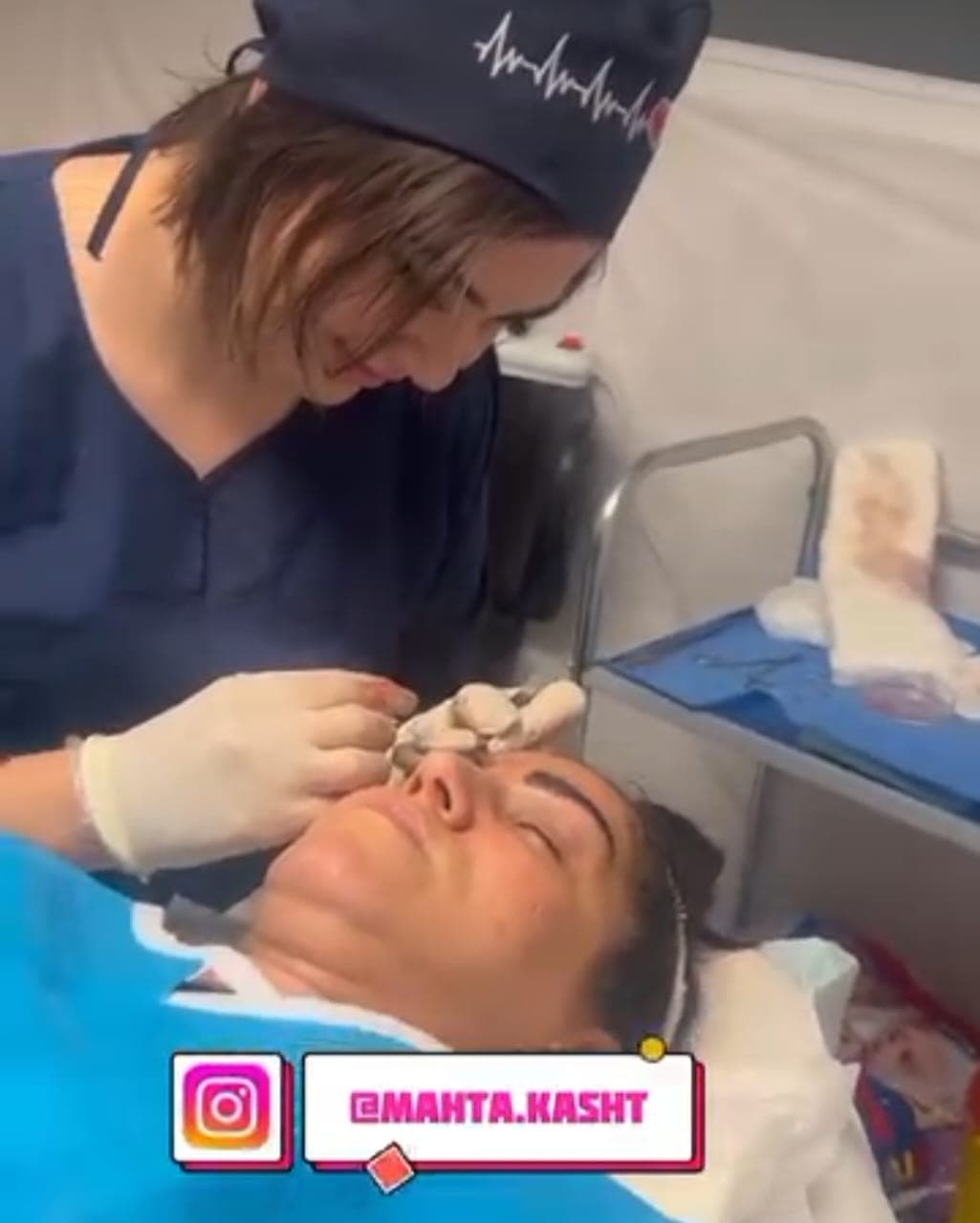 آموزش کاشت ابرو مهتا نجمی تبریز