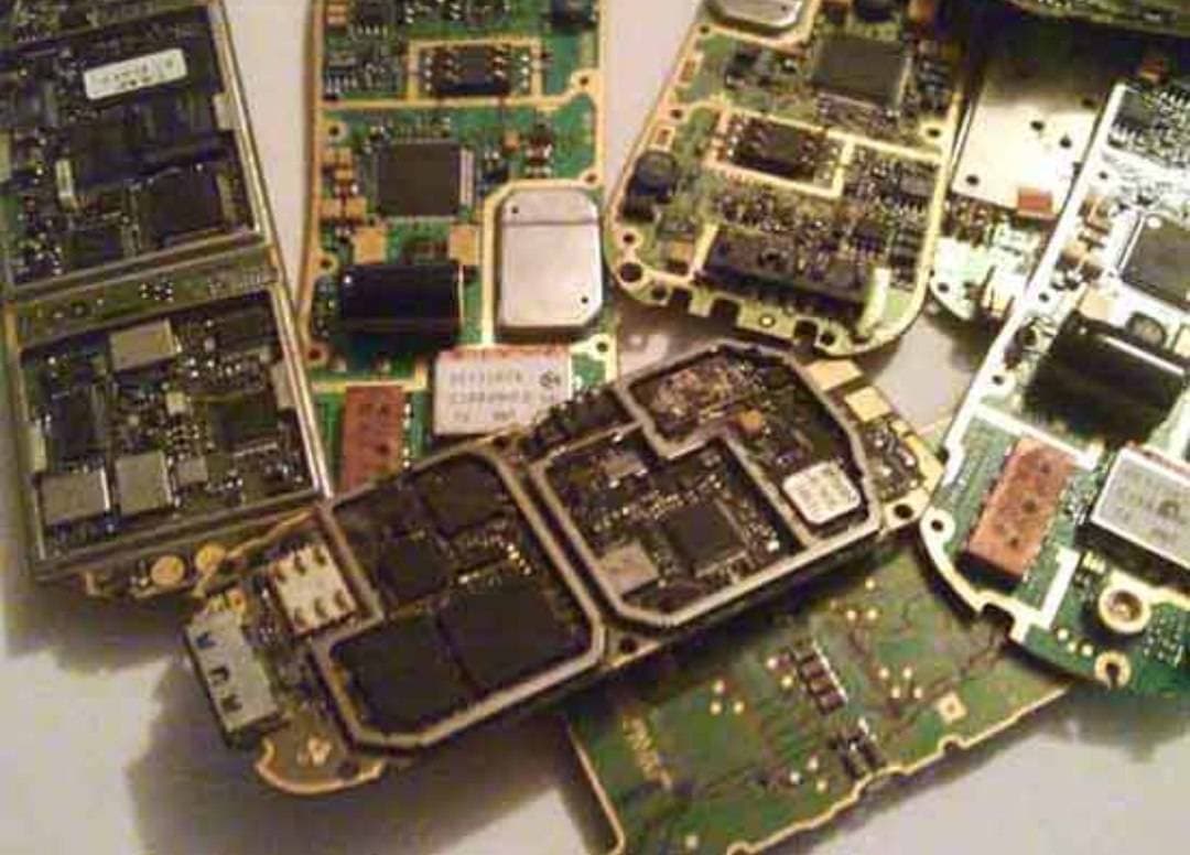 تعمیرات فوری و تخصصی موبایل رحیمی در اصفهان