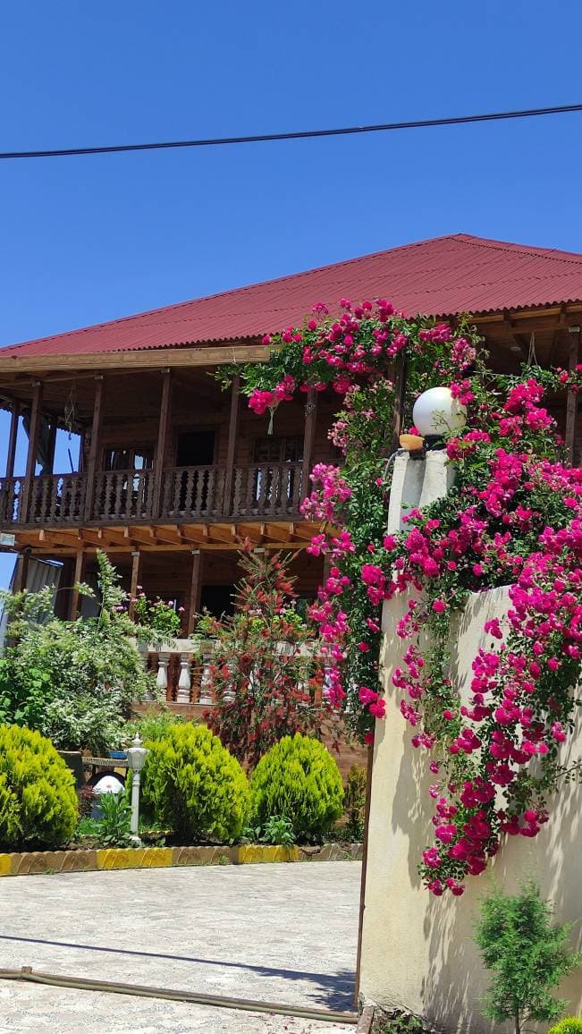 اقامتگاه بومگردی یونا در رضوانشهر