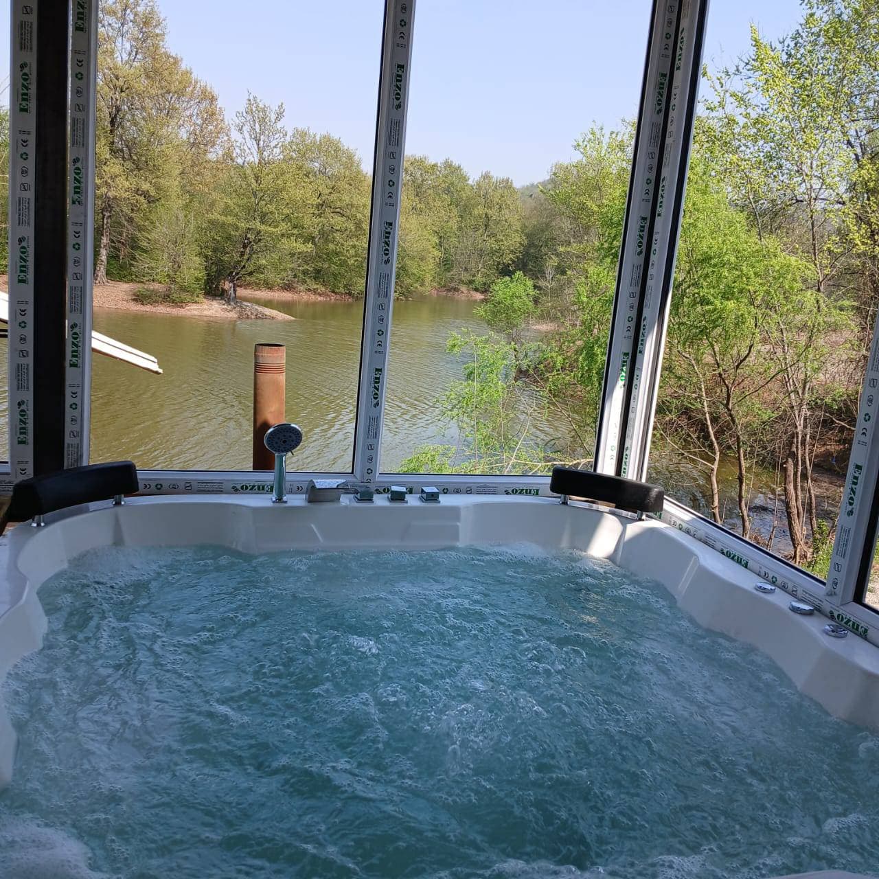 اقامتگاه اهورا بازدان در سوادکوه