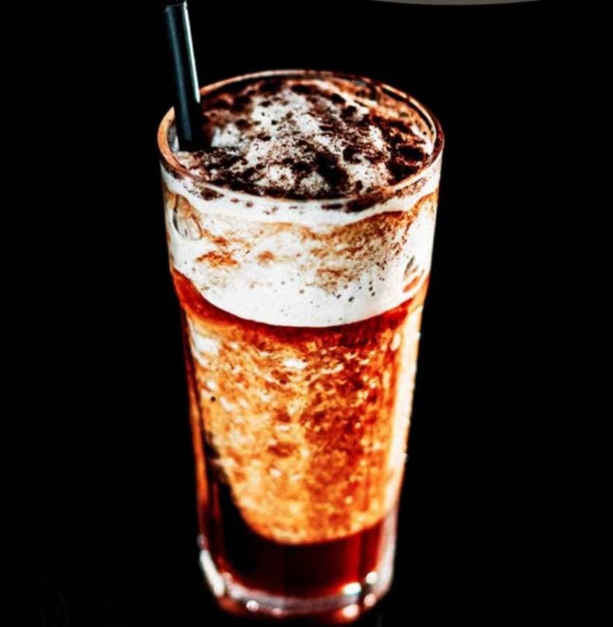 کافه رستوران نبات در نوشهر