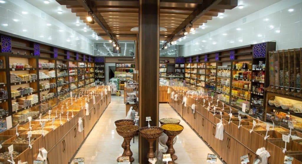 فروشگاه شهر آجیل بافق در یزد