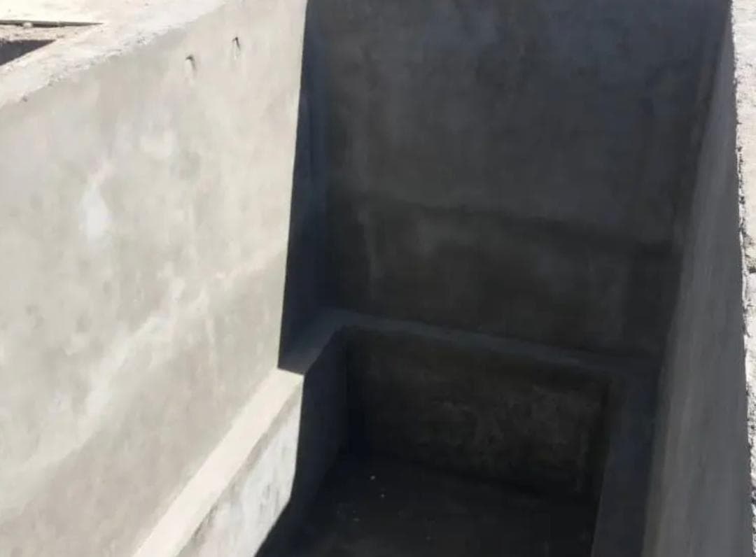 اجرای استخر کشاورزی سیمانی احمد خانه زر در شاهرود