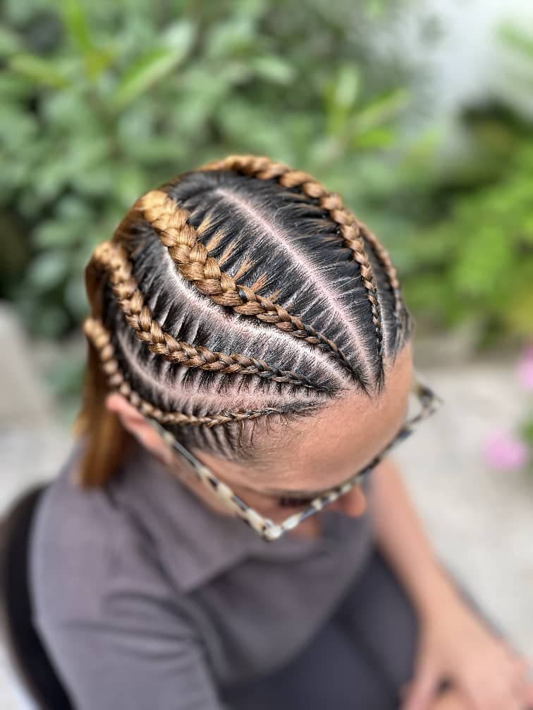 سالن زیبایی رزیتا محمودپور در لاهیجان