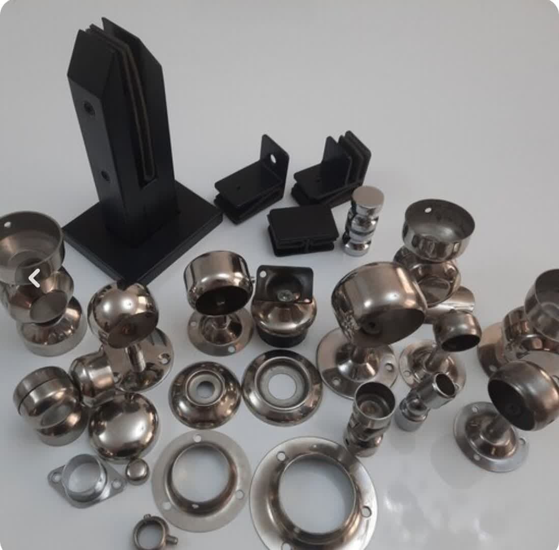 نصب و فروش یراق آلات نرده استیل شرق حیدری در اصفهان