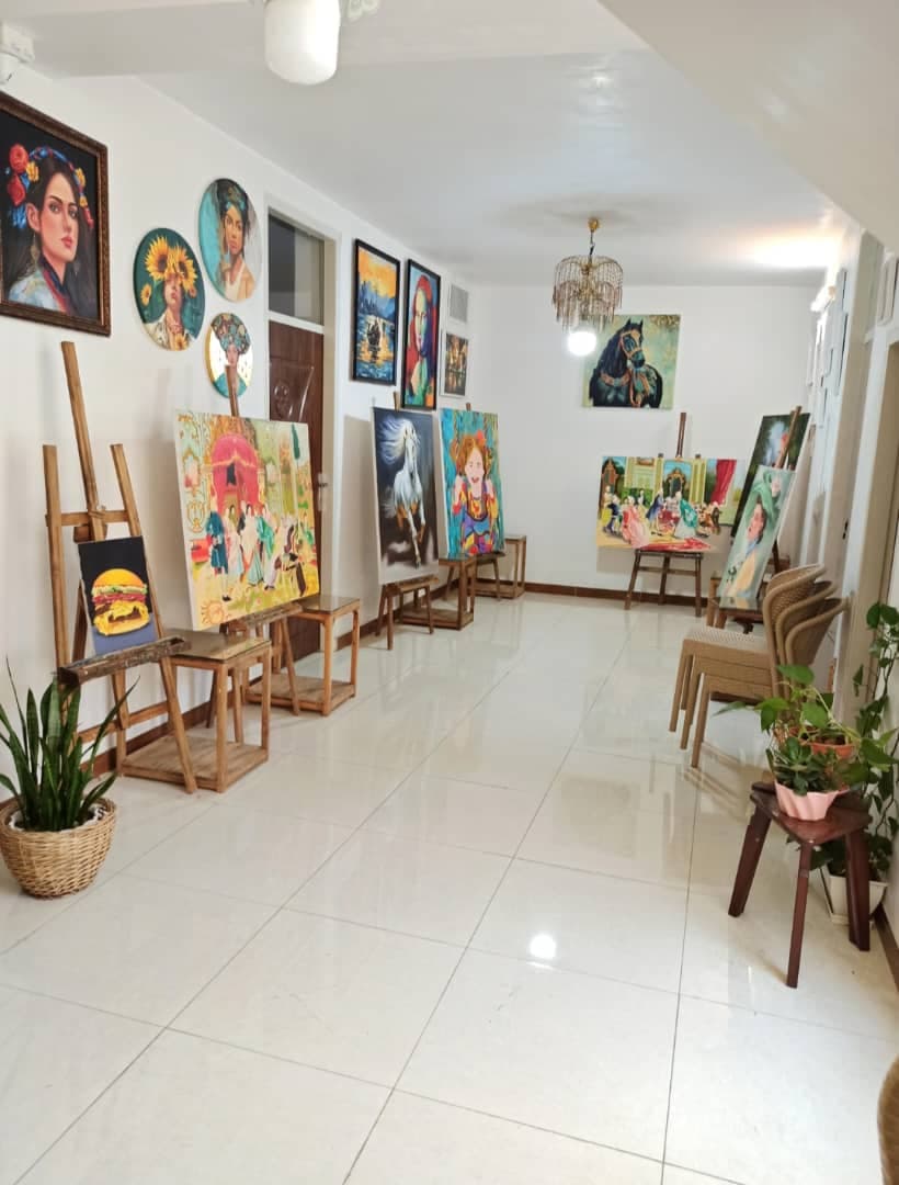 آموزشگاه هنرهای تجسمی و نقاشی فتوحی در شیراز