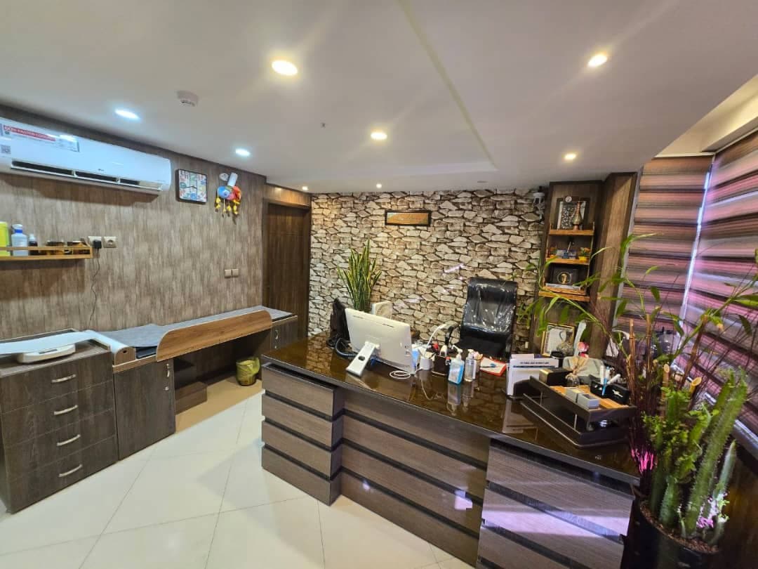 دکتر بهزاد برکتین فوق تخصص کودکان و نوزادان در اصفهان