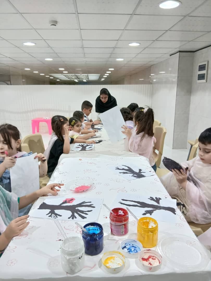 خانه بازی دنیز در هشت بنگله مسجد سلیمان