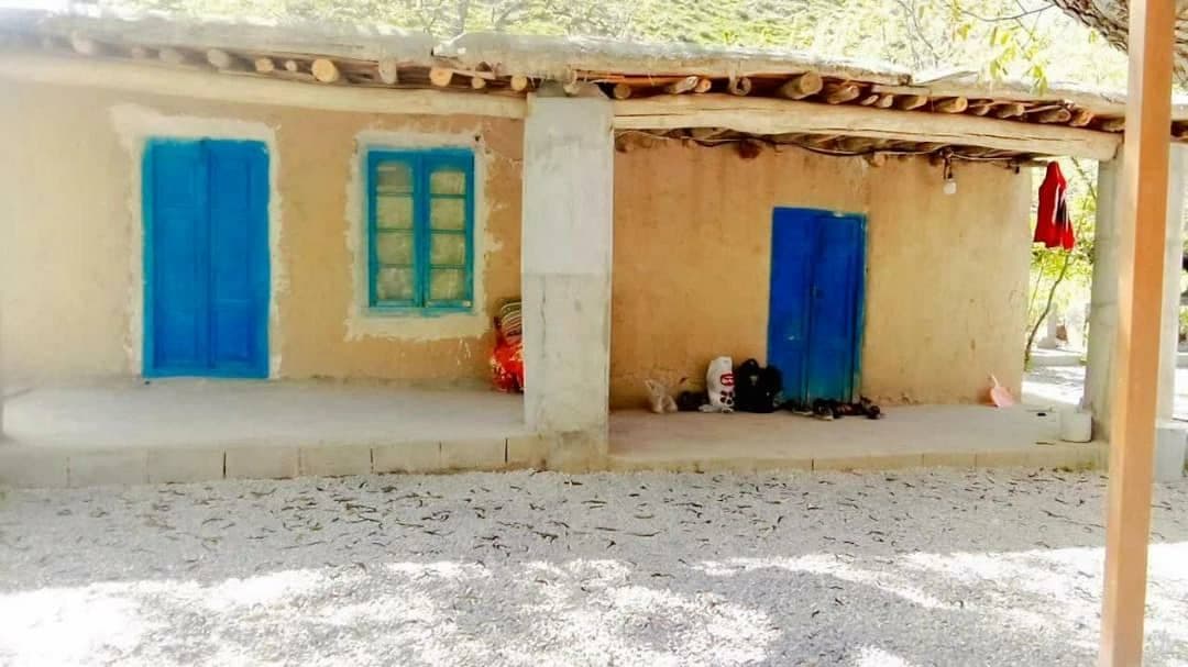 اقامتگاه خانه درختی نادرزاده در درگز