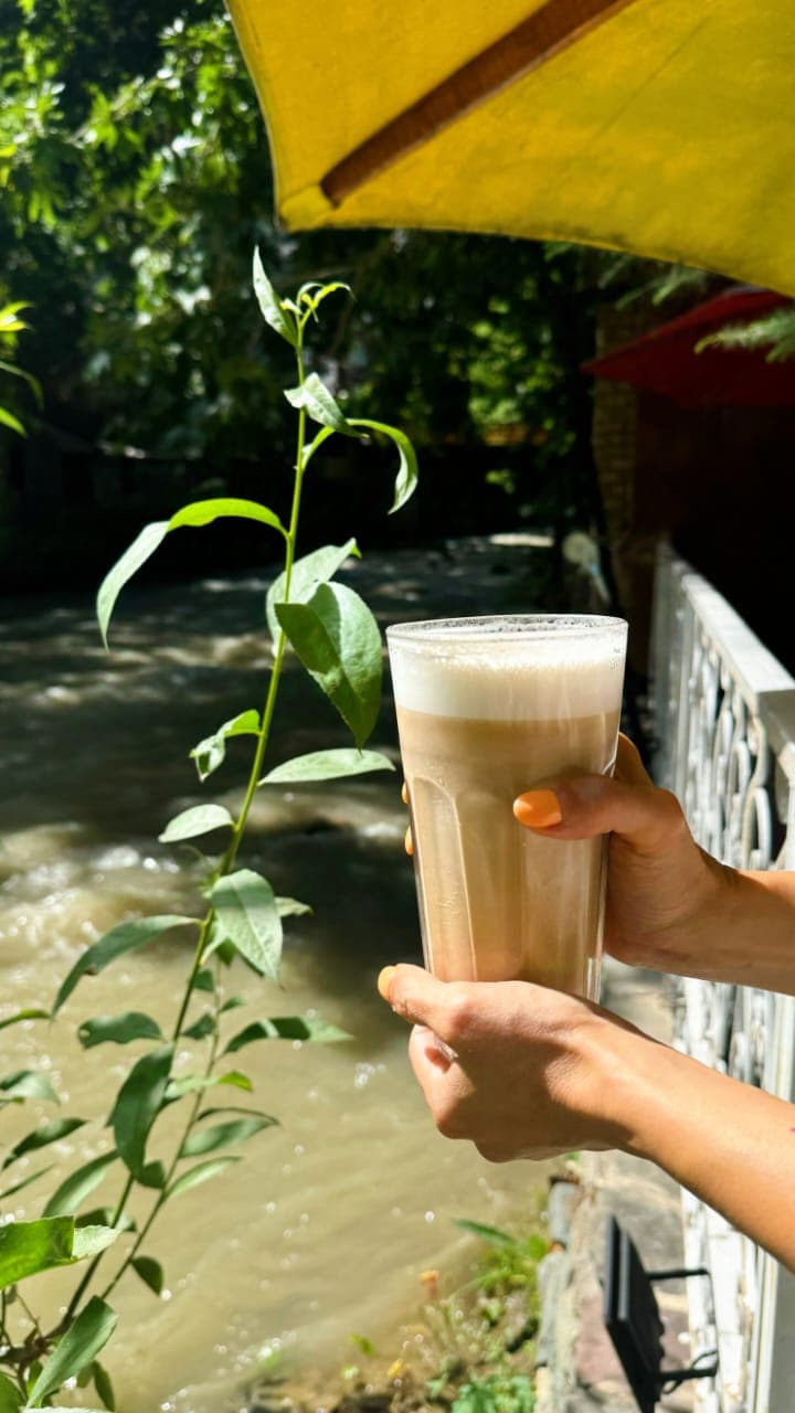 رستوران باغ پدری در جاده چالوس کرج