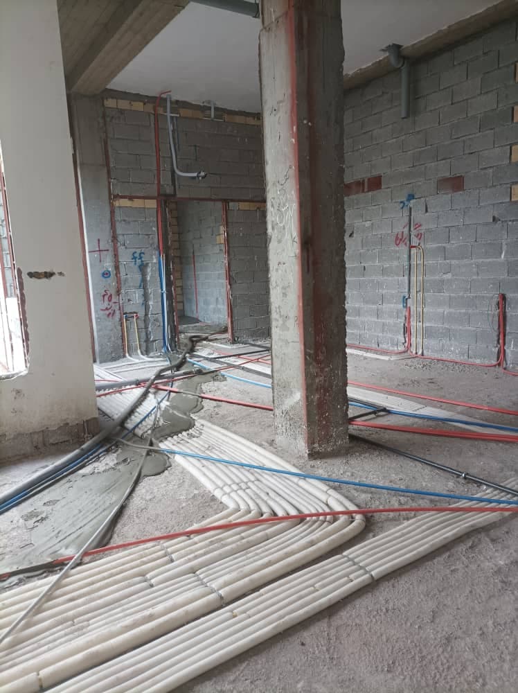 اجرای تخصصی کفسازی فوم بتن سجاد خانواده در رشت