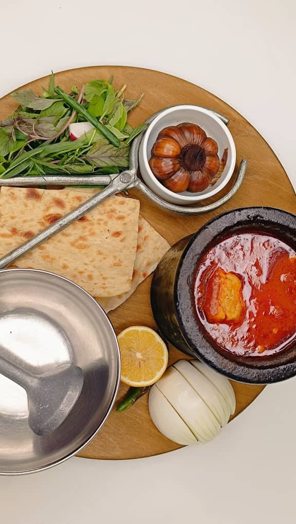 رستوران باغ پدری در جاده چالوس کرج