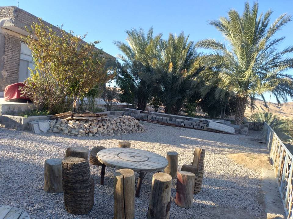 اجاره باغ ویلای نخل و زیتون در ازمیغان طبس گلشن