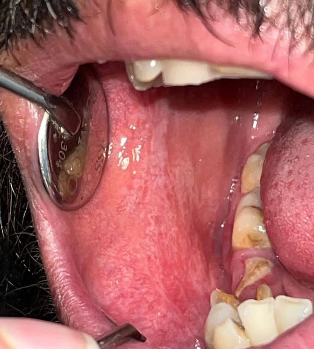 مطب تخصصی دندانپزشکی بیماران خاص دکتر الهه وزاوندی سیرجان