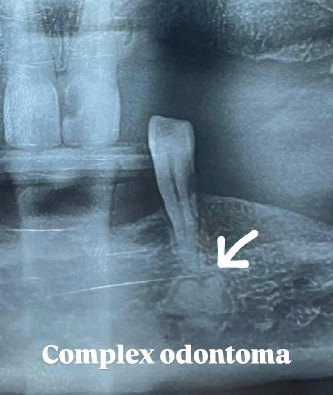 مطب تخصصی دندانپزشکی بیماران خاص دکتر الهه وزاوندی سیرجان