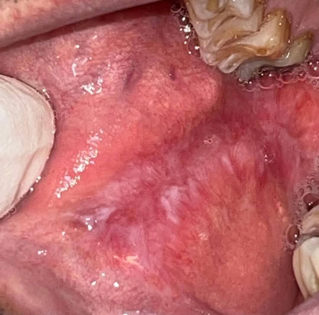 مطب تخصصی دندانپزشکی بیماران خاص دکتر الهه وزاوندی سیرجان