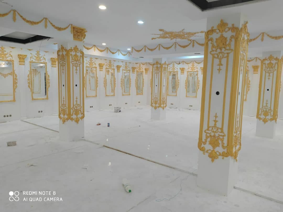 اجرای تخصصی نقاشی و بتونه ساختمان مدرن سرباز در تهران