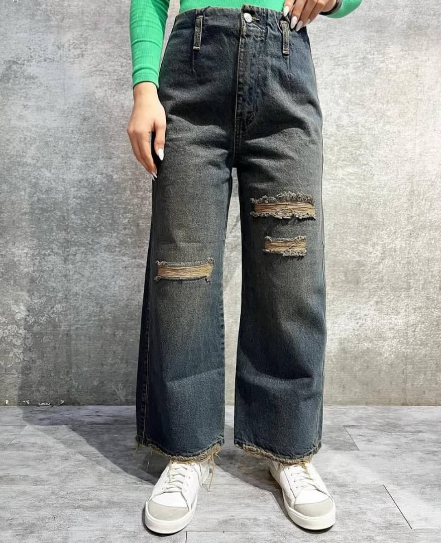 فروشگاه شلوار و پوشاک زنانه بلو جین در کازرون