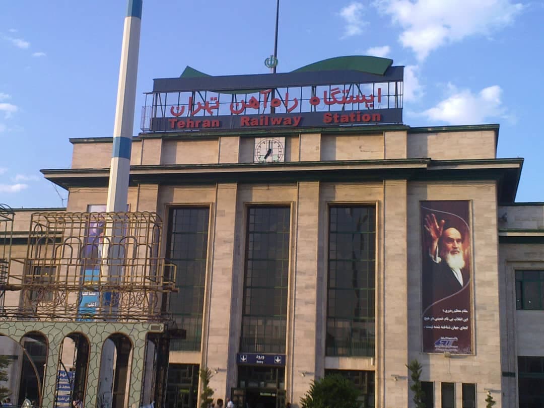 تابلو تبلیغاتی آسمان نما زارع در تبریز