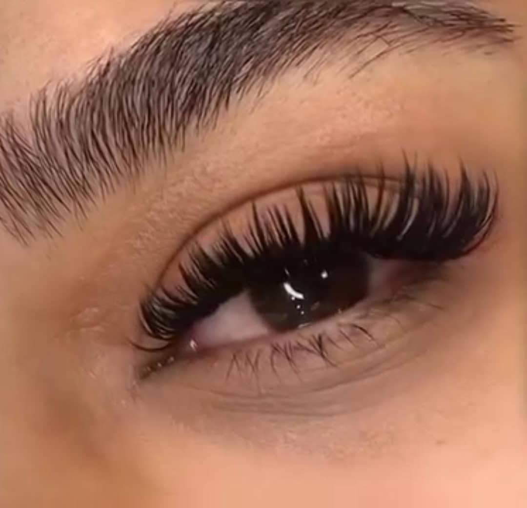 آکادمی تخصصی آموزش اكستنشن مژه هستی صداقت در قدوسی غربی شیراز