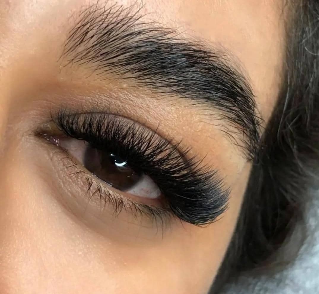 آکادمی تخصصی آموزش اكستنشن مژه هستی صداقت در قدوسی غربی شیراز