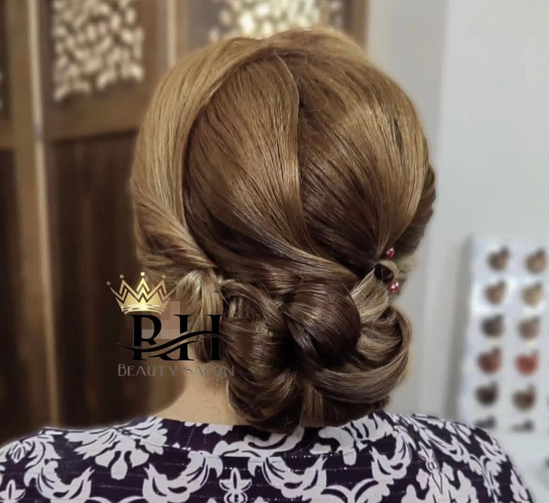 سالن زیبایی رویا حائز در آستارا