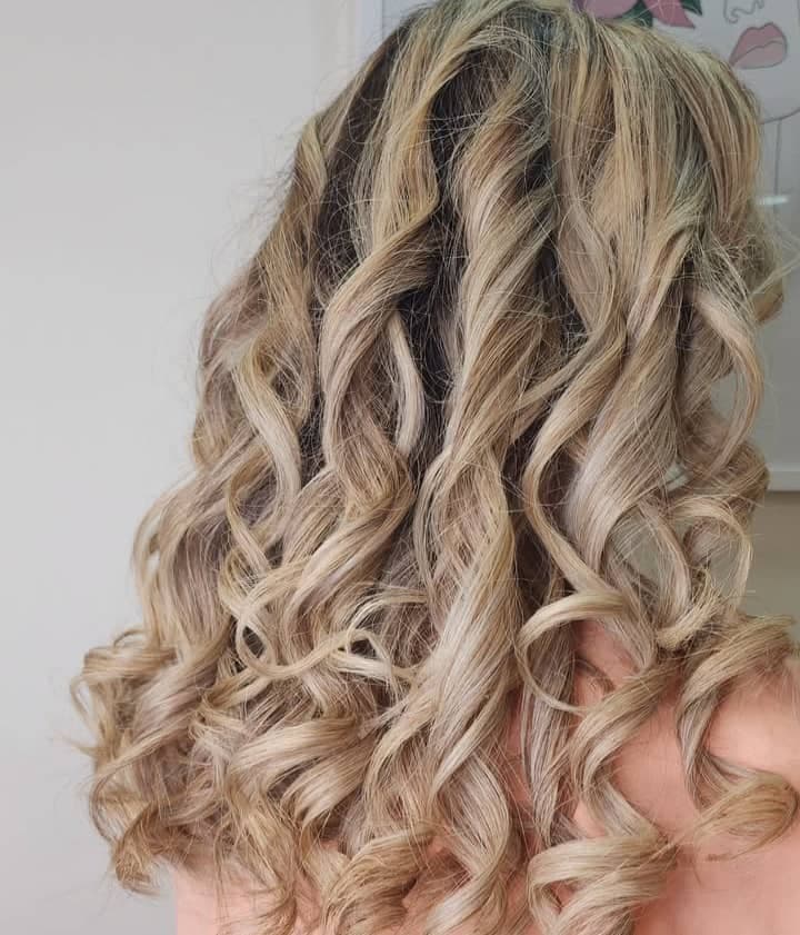 سالن زیبایی هلگا در سهروردی تهران